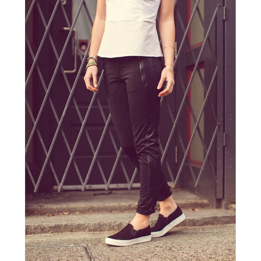 Lululemon Here To There Pants Womens 4 Black Tailored Bike To Office Zip Pockets - Picture 5 of 16